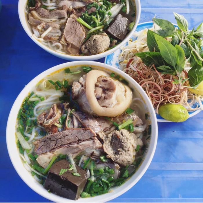 Bún Bò Hẻm - Ảnh 2