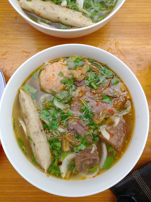 Bún bò Huế cô Hà - Hình Ảnh 1