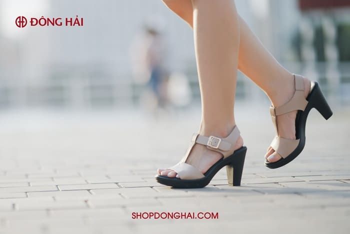 Cửa hàng giày dép Đông Hải