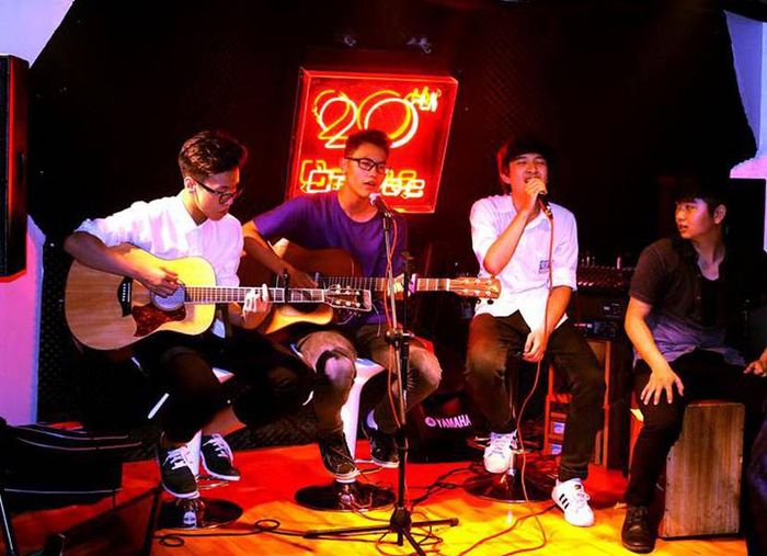phòng trà acoustic Hà Nội