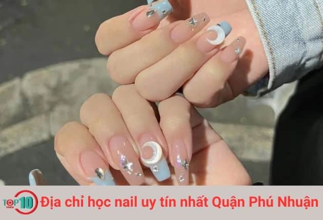 Jolie Academy là trung tâm chuyên đào tạo nghề Nail