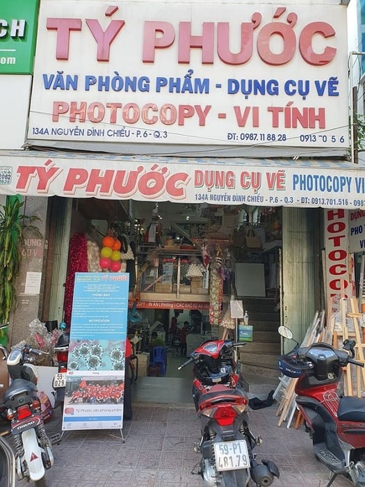 Cửa hàng mỹ thuật Tý Phước