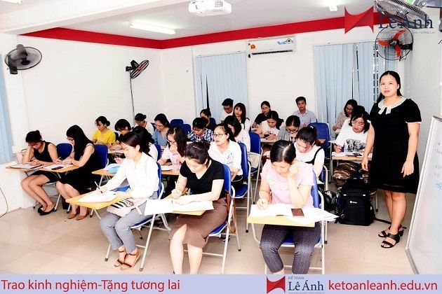 Lớp học kế toán tại trung tâm Lê Ánh