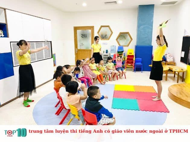 trung tâm luyện thi tiếng Anh có giáo viên nước ngoài ở TPHCM