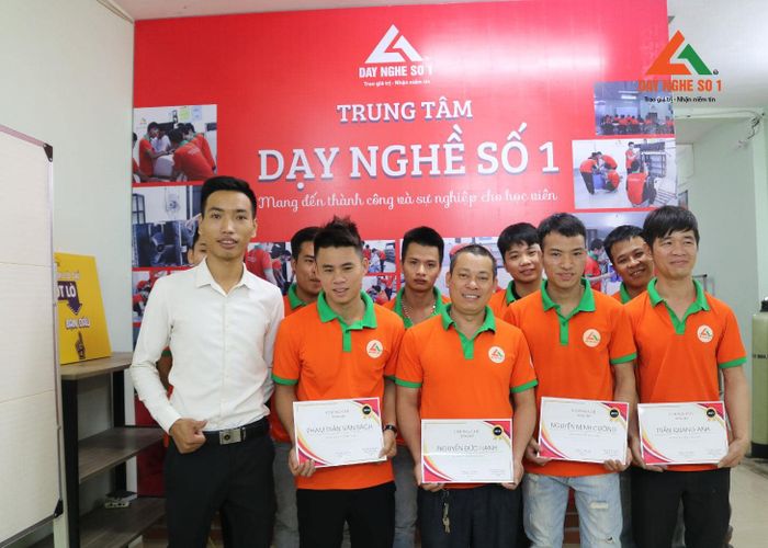 Học sửa điện thoại tại Hà Nội