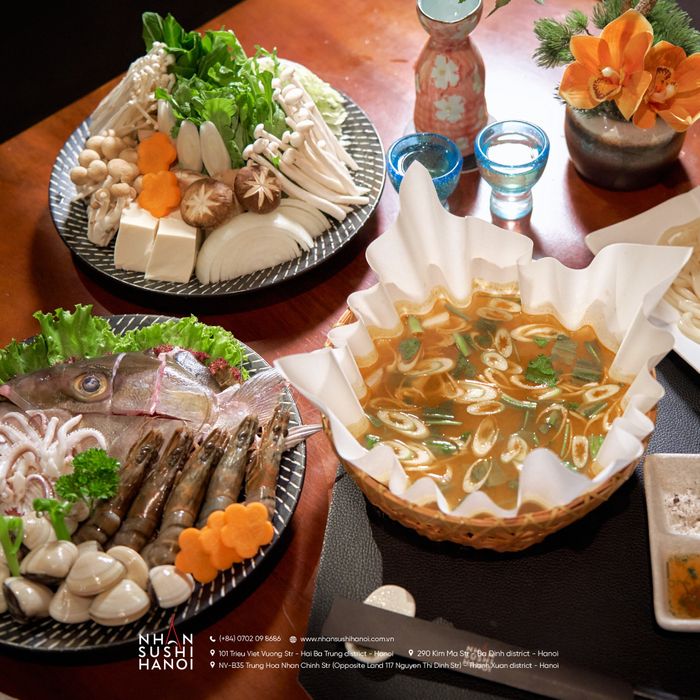 Sushi tại nhà hàng - ảnh 3