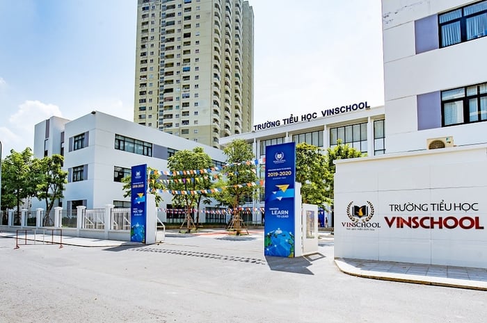 trường trung học quốc tế