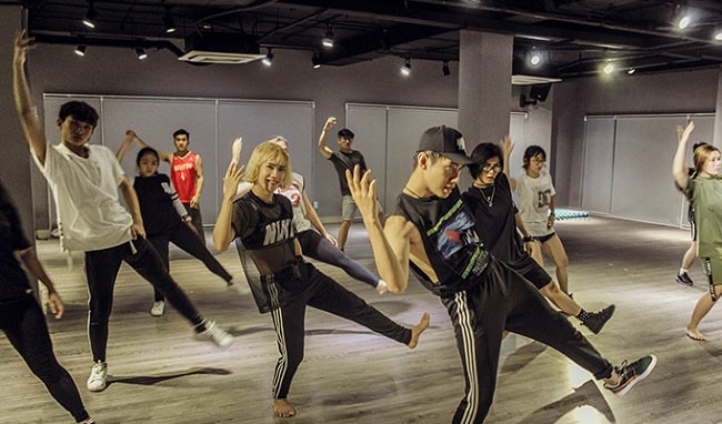 Khóa học nhảy hiện đại tại Life Dance Studio