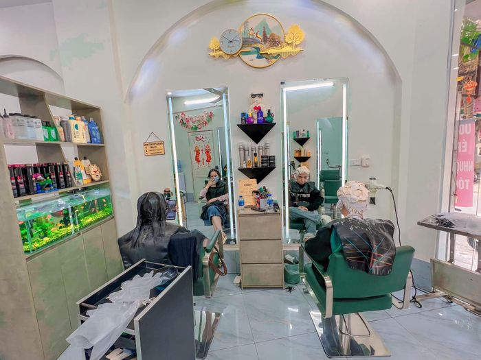 Hình ảnh 1 của Long Nguyễn HairSalon