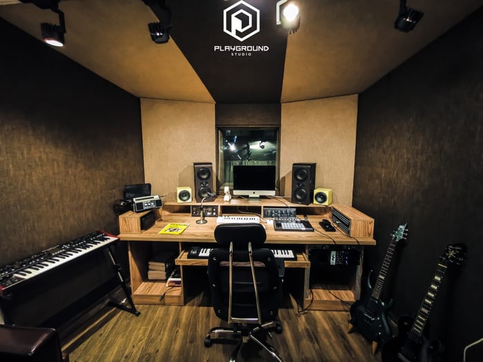 PLAYGROUND Studio