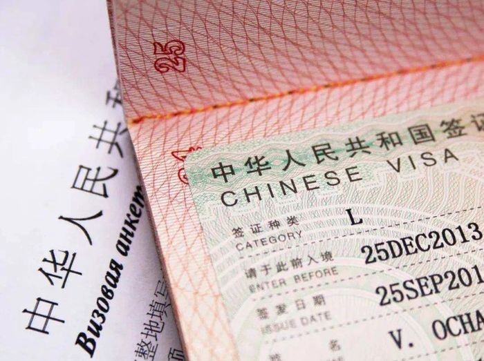 Để xin visa du lịch Trung Quốc tự túc, bạn cần chuẩn bị những giấy tờ gì?