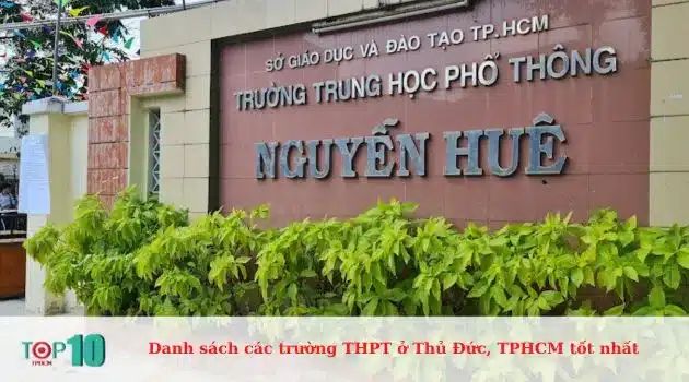 Trường THPT Nguyễn Huệ