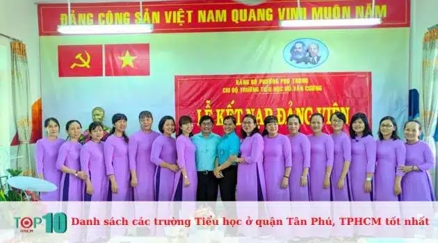 Trường Tiểu học Hồ Văn Cường