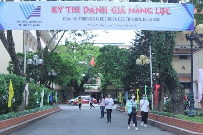 Trường Đại học Khoa học Tự nhiên TP HCM nằm trong danh sách 10 trường đại học công lập hàng đầu TP. Hồ Chí Minh