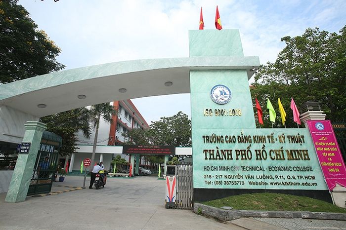 Cao đẳng Kinh tế - Kỹ thuật TP.HCM