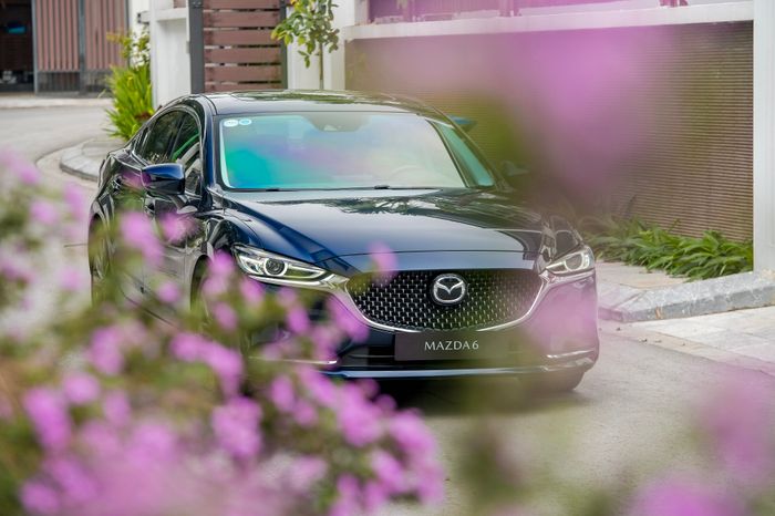 Hình 4_Mazda6 thu hút nhiều khách hàng trẻ đam mê công nghệ.jpg