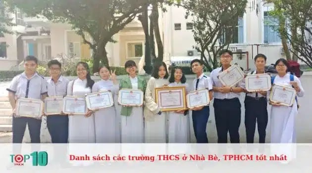 Trường THCS Hai Bà Trưng