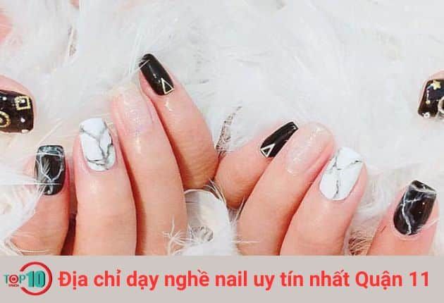 Crown Nails là trung tâm uy tín chuyên đào tạo nghề nail