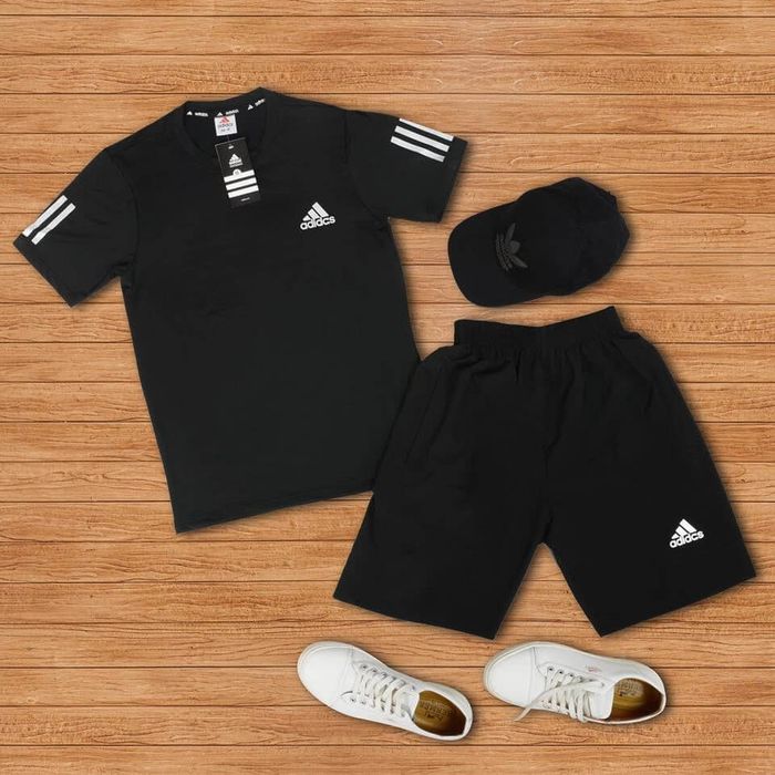 Cửa Hàng Quần Áo Adidas Tại Hà Nội