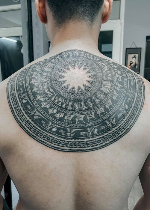 Một cách lưu giữ văn hóa bản sắc dân tộc tại Su Trần Tattoo - ảnh 2