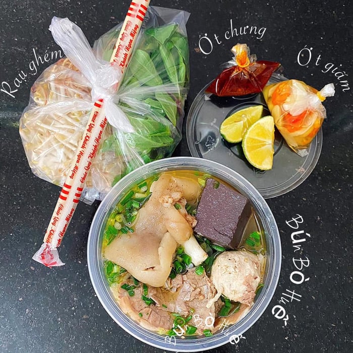 Bún Bò Huế Bà Gia hình 2