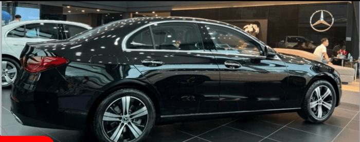 Mercedes-Benz Vietnam Star Long Biên hình ảnh 1