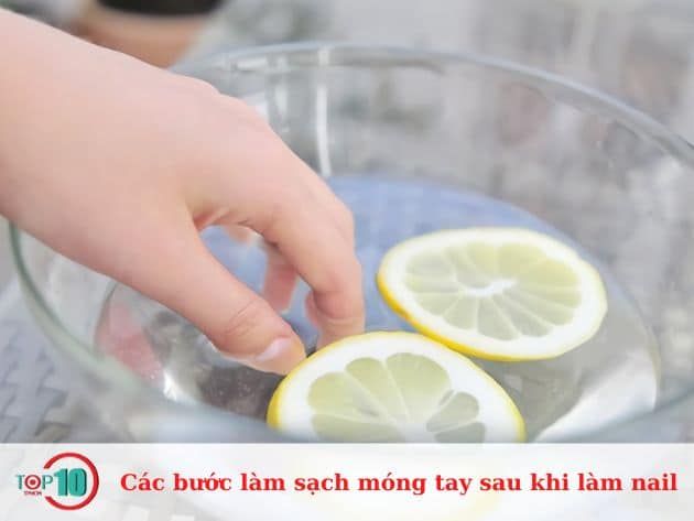 Các bước làm sạch móng tay sau khi làm nail