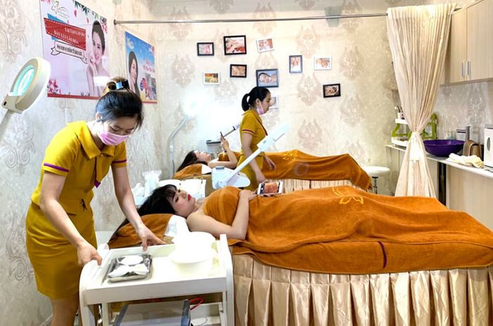 Điểm đến lý tưởng cho điều trị mụn tại Quận 7 - Huyền Trân Spa