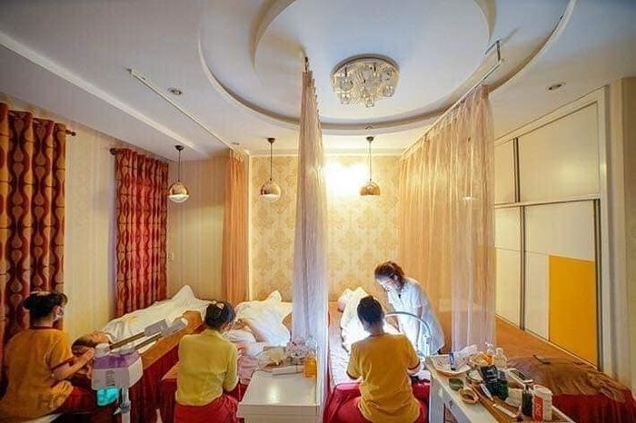 Spa trị mụn Quận 7 - Sunshine Spa