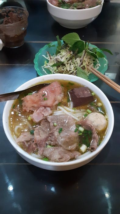 Bún Bò Huế Hưng Còi hình ảnh 2