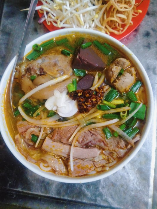 Hình ảnh 2 của Bún Bò Huế Hợp