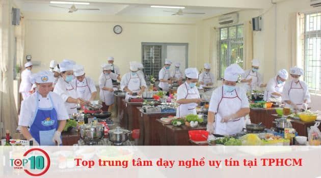 Trường trung cấp nghề Lê Thị Riêng