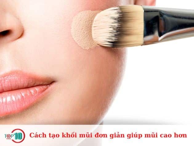 Cách tạo khối mũi đơn giản giúp mũi cao hơn