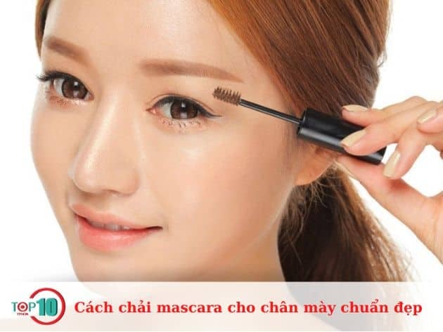 Cách chải mascara để có chân mày hoàn hảo