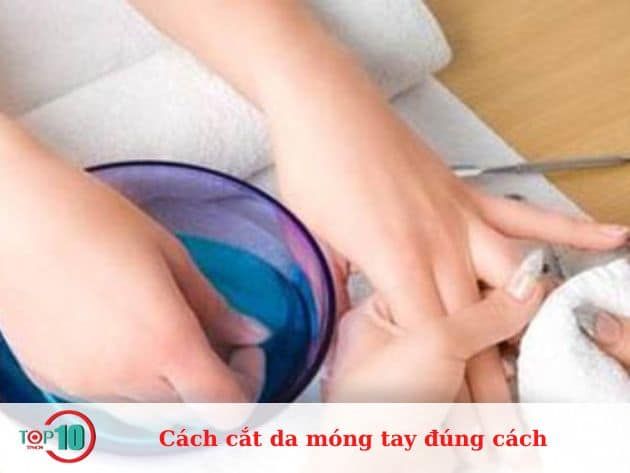 Hướng dẫn cắt da móng tay chính xác