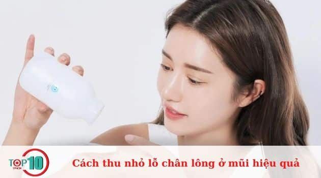 Sử dụng toner hoặc sản phẩm thu nhỏ lỗ chân lông