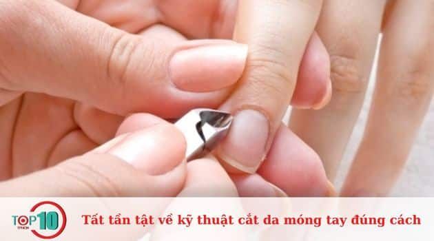 Sử dụng kềm cắt da phù hợp