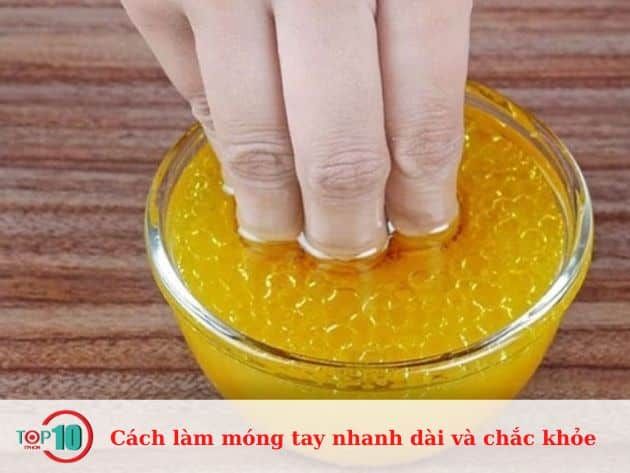 Cách để móng tay dài nhanh và khỏe mạnh