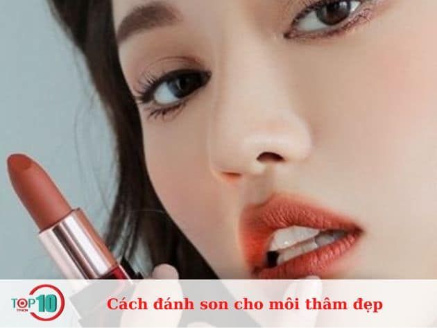 Mẹo tô son cho môi thâm hoàn hảo