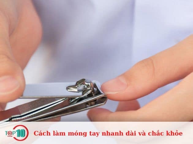 Cách để móng tay dài nhanh và chắc khỏe