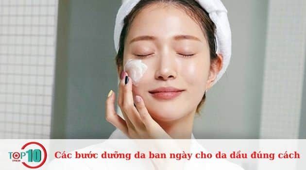 Sử dụng kem dưỡng ẩm để bảo vệ da