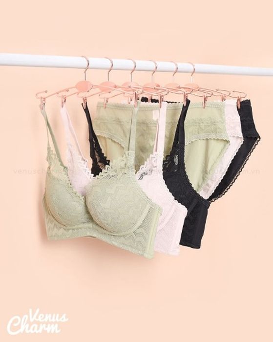 Venus Charm hình ảnh 2