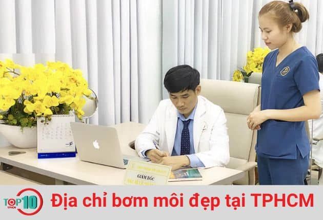 Bác sĩ Lê Trần Duy trực tiếp thăm khám, tư vấn và thực hiện bơm môi cho khách hàng