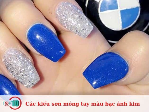 Những mẫu sơn móng tay bạc ánh kim