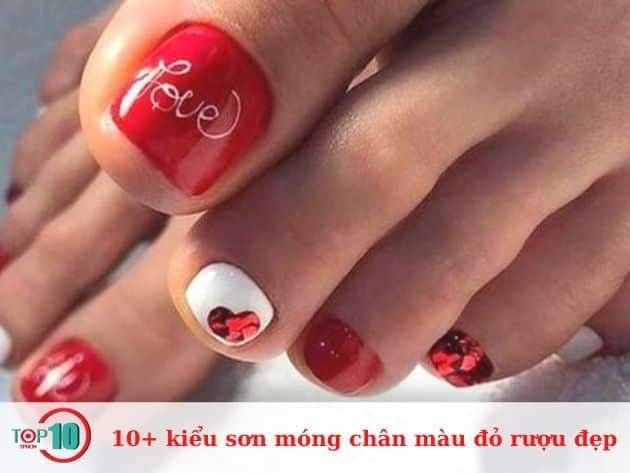 10+ mẫu sơn móng chân màu đỏ rượu rất đẹp mắt