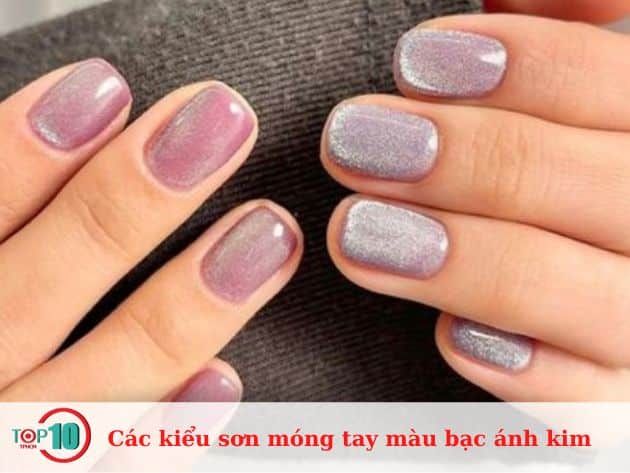 Những mẫu sơn móng tay bạc ánh kim