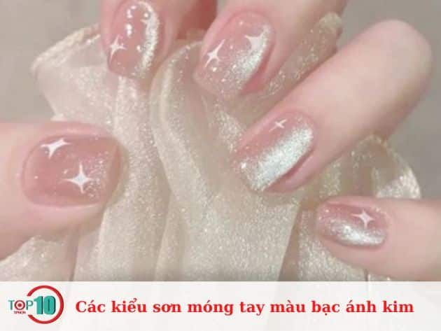 Những mẫu sơn móng tay bạc ánh kim