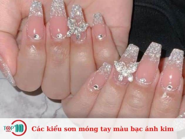 Những mẫu sơn móng tay bạc ánh kim