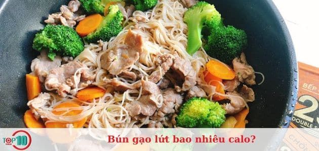 Bún gạo lứt trộn rau củ