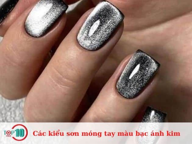 Những mẫu sơn móng tay bạc ánh kim